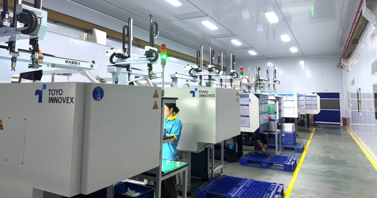 Precision Injection Molding in a Clean Room — Why Temperature and Humidity Decide Your Tolerances